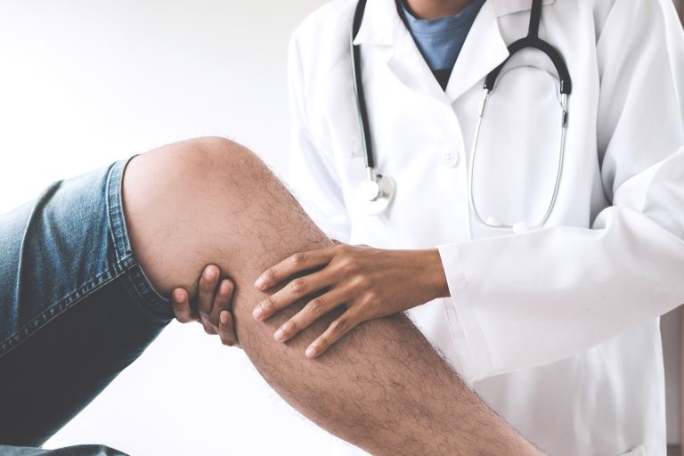 knee pain doctor